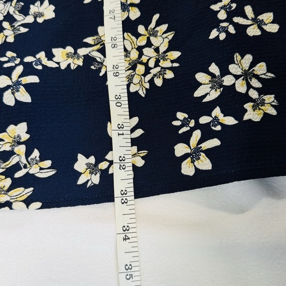 Entro‎ Women's Dress Sz M Floral Choker V Neck Bell Sleeve Blue - Picture 11 of 11